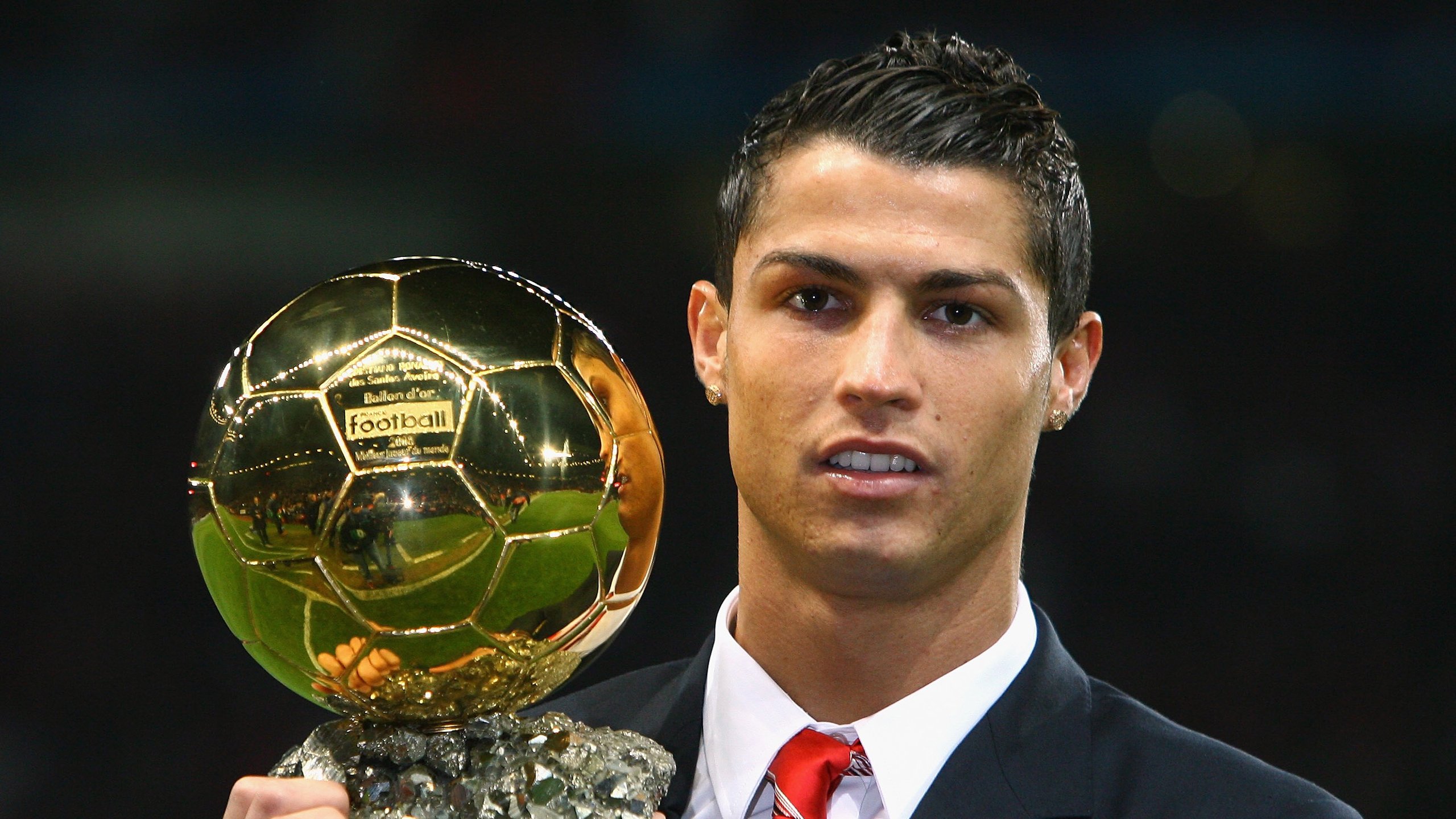 压力熔炉中涅槃,戈麦斯的怒吼与巴拉圭的团队碾压